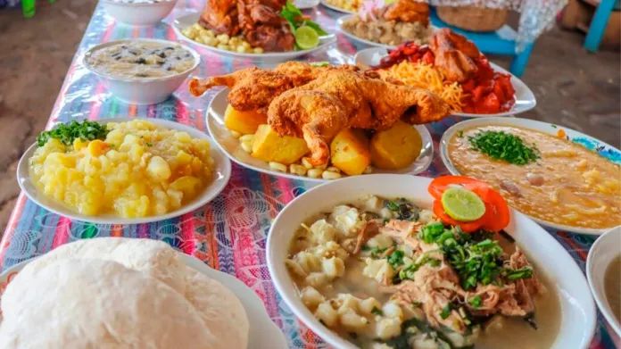 Líderes locales y chefs destacan el valor nutricional de la papa nativa, la quinua y otros cultivos andinos.