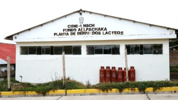 El rector Emilio Ramírez Roca informó que el centro de producción destina cerca de 200 mil soles mensuales al pago de personal, generando pérdidas de hasta 50 mil soles cada mes.