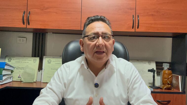 El contador público Richard Prado advirtió que la minería ilegal no solo representa una pérdida fiscal millonaria, sino también un grave daño ecológico y social que frena el desarrollo sostenible del país.