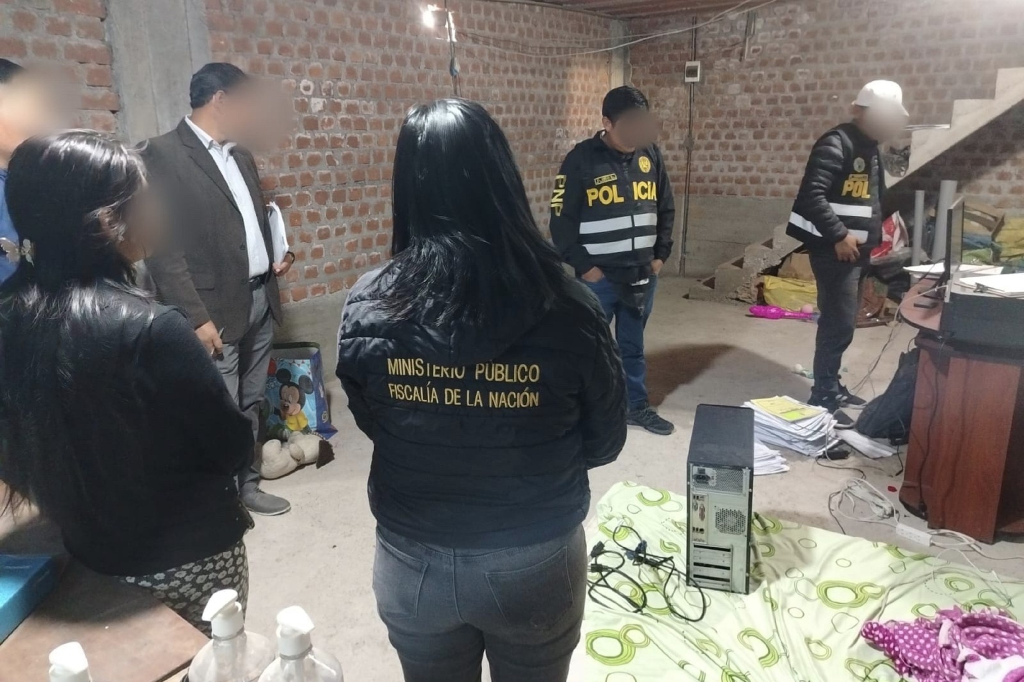 La Fiscalía Anticorrupción viene realizando las diligencias de registro, incautación y detención correspondientes, a fin de recolectar los elementos de convicción necesarios que permitan sustentar la responsabilidad penal